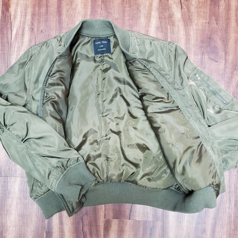 Love Tree Brand  Women's Jr Olive Green Bomber Jacket  Large